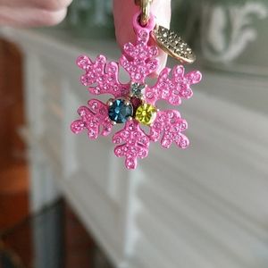 JUICY COUTURE LIMITED EDITION SNOWFLAKE CHARM❄️❄️❄